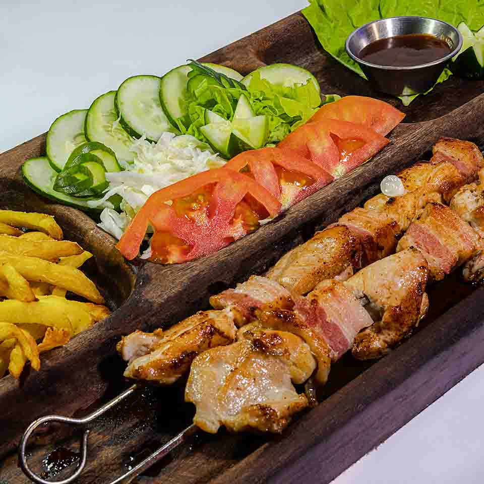 Brochetas de Pollo con Vegetales